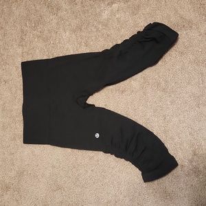 Lululemon cinch leggings (cropped)